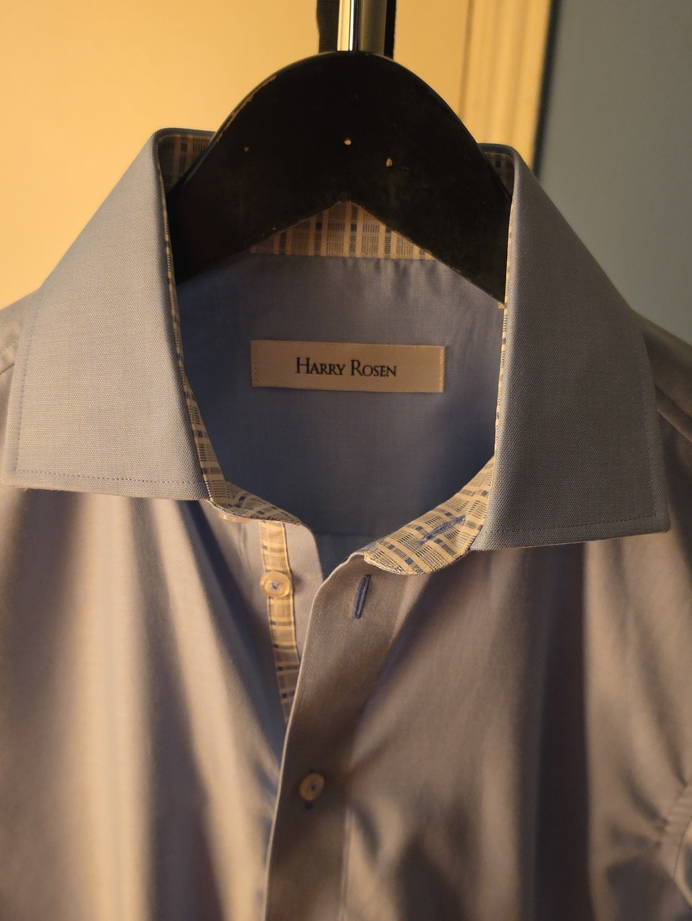Harry Rosen Men's Sky Blue Dress Shirt with Contrast Trim